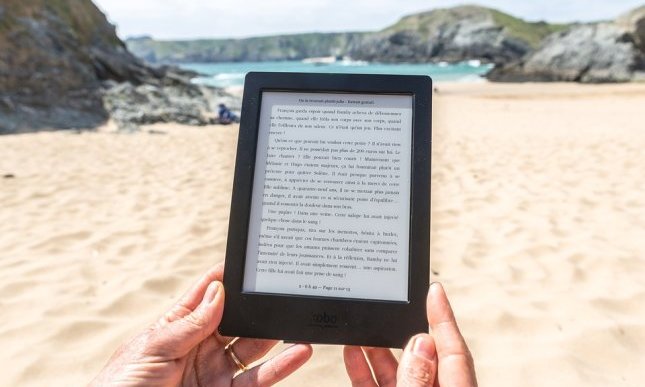 Vantaggi kindle in vacanza: 5 motivi per cui i lettori lo amano