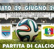 Giornalisti e poeti sui campi di calcio per una partita di beneficenza