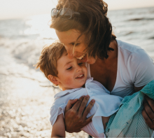 Festa della mamma: le poesie più belle dedicate alle mamme