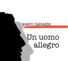 Un uomo allegro