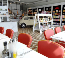 Cook & Book: il ristorante-libreria da non perdere a Bruxelles