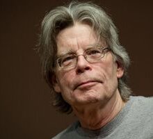 Stephen King salva la sezione libri di un giornale locale con un tweet