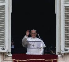 Un libro da leggere ogni giorno? Papa Francesco invita alla lettura della Bibbia