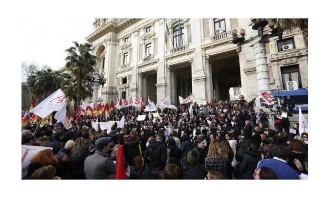 Legge di bilancio approvata, ecco cosa cambia per scuola e insegnanti