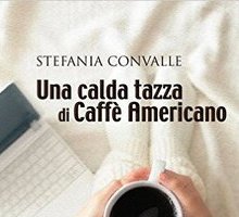 Una calda tazza di caffè americano