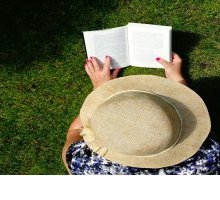 5 libri consigliati per l'estate: cosa leggere in vacanza