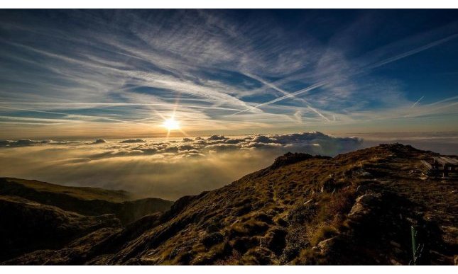 Petrarca e l'Ascesa al Monte Ventoso: tra poesia e alpinismo