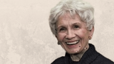 Addio a Alice Munro, la scrittrice che ha narrato la danza delle ombre felici